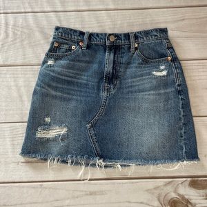 GAP High-rise distressed jean skirt